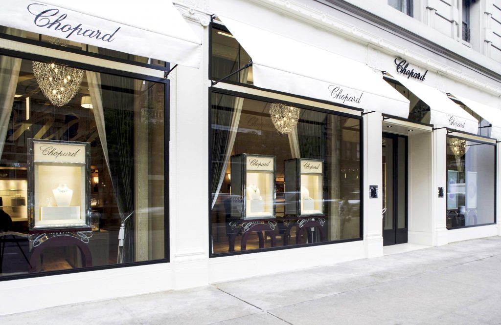 brandvanegmond_hollywood_chandelier_conical_chopard_newyork_us_shopfromt - Scale Magazine