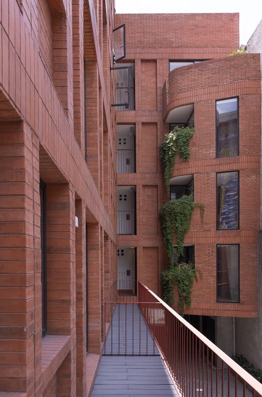 139 SCHULTZ - Scale Magazine