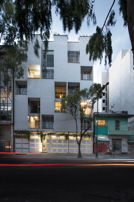 Kutz House - Scale Magazine