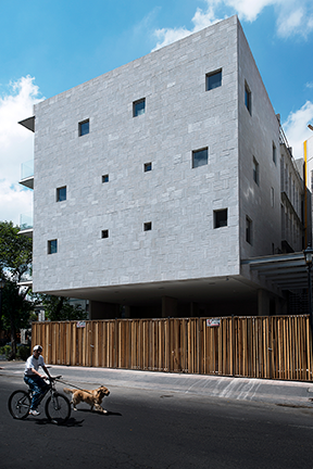 LIVUNO - Scale Magazine