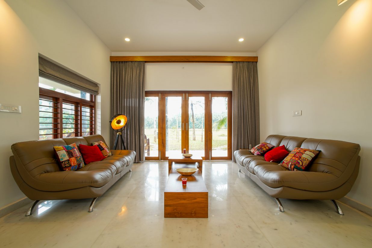 This unembellished house that is open to sunlight and the gentle breeze of Elanji tree - Scale Architectural and Design Magazine