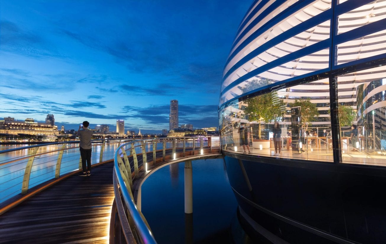 Apple Marina Bay Sands is the result of a close collaboration between Apple’s design teams and the integrated engineering and design team at Foster + Partners - Scale Architectural and Design Magazine