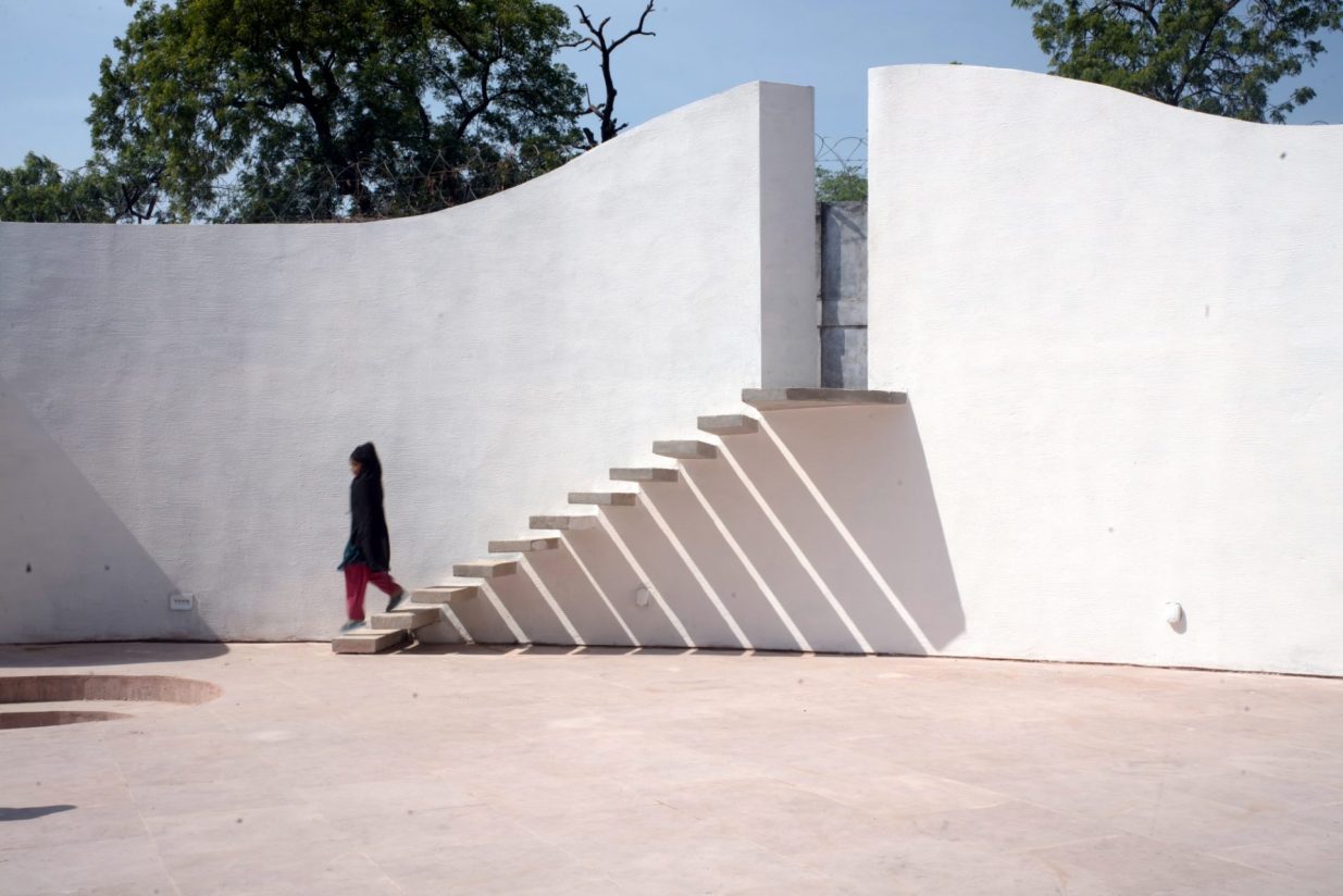 scale Architecture and Interior Design magazine